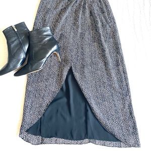 Like New!! Tulip Hi-Lo Front Slit Pencil Skirt